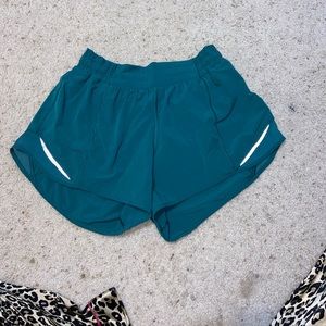 Lululemon hotty hots